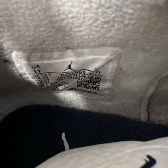Nike Youth Size 1 Y Air Jordan 4 Retro Midnight Navy White Shoes BQ7669-140 - Picture 8 of 8